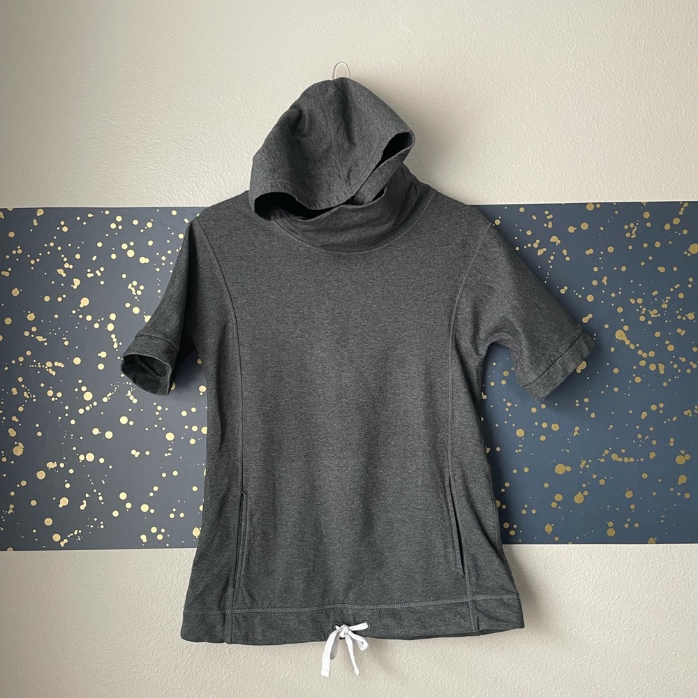 Lululemon Short-sleeve Hoodie Sweater (gray)
